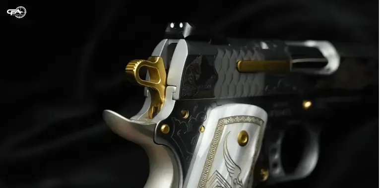 Close up picture of a Smith & Wesson Model 1911