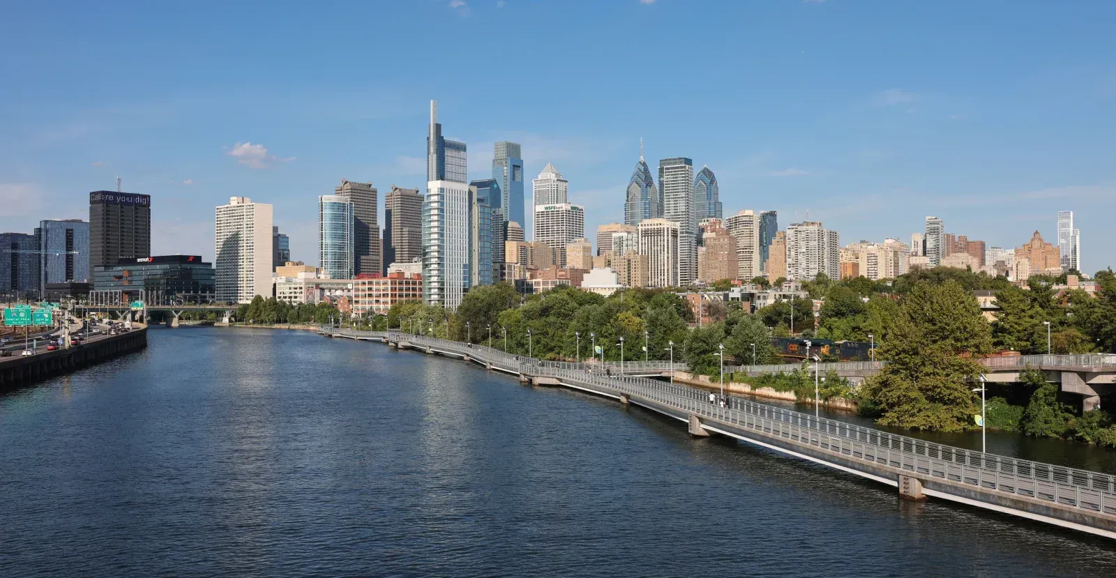 Philadelphia city skyline