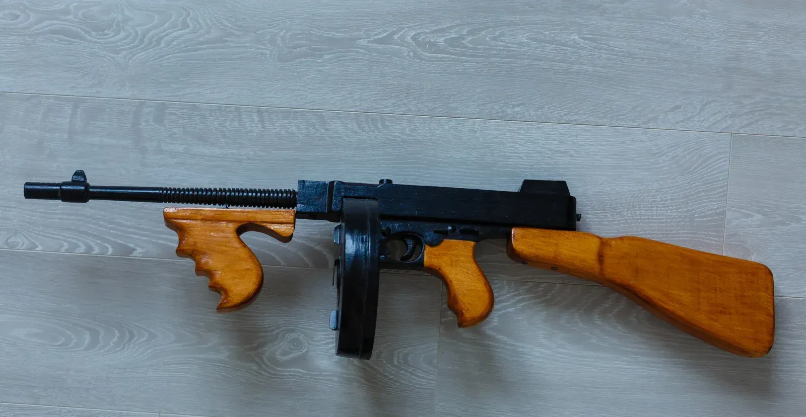 Thompson submachine gun