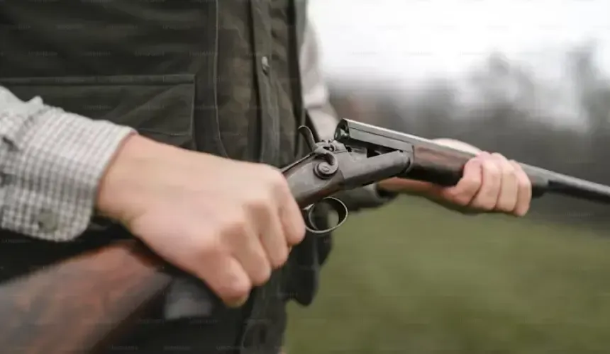 Black powder guns and muzzleloaders