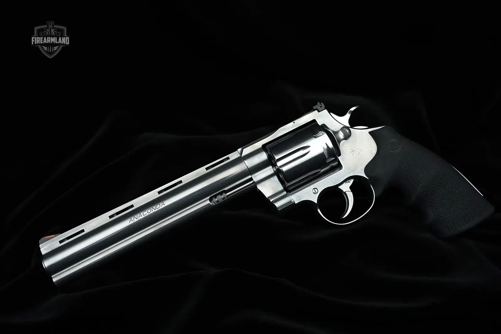 Revolver Colt Anaconda 44, auction photo