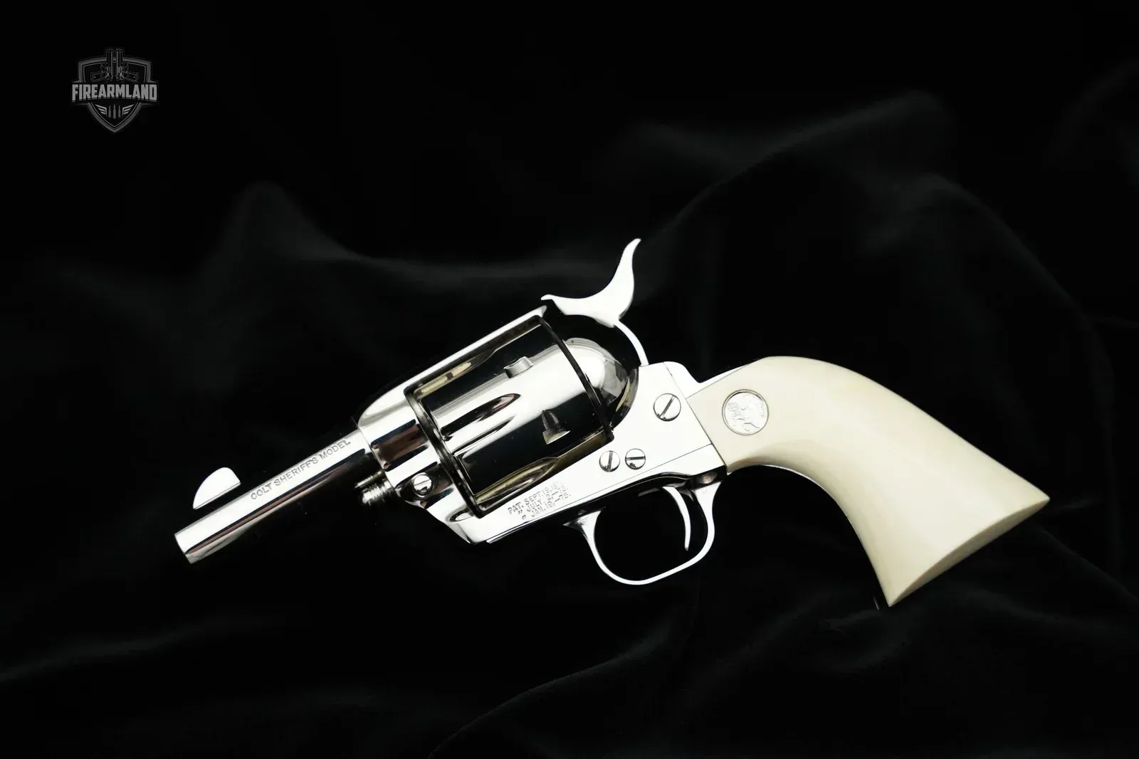 Revolver Colt Sheriff, auction photo