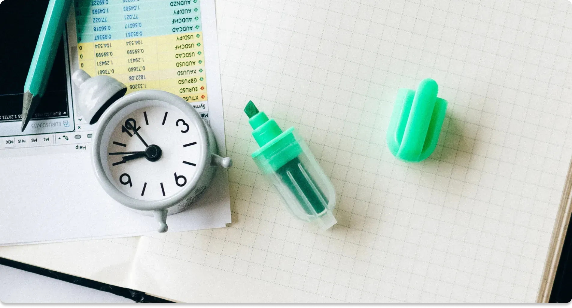 Timer and mini green marker