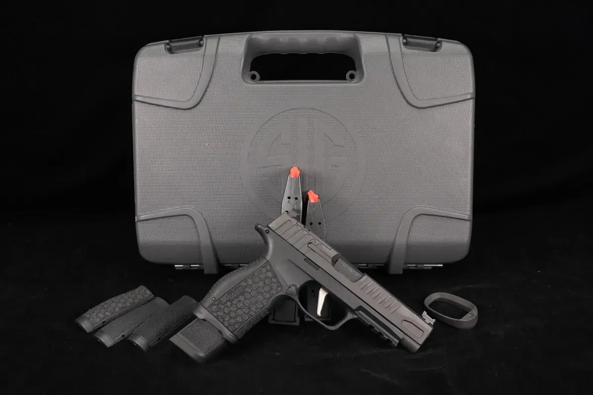 SIG Sauer P365 9mm pistol